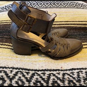 🌈 FREEBIRD Blake Booties 8